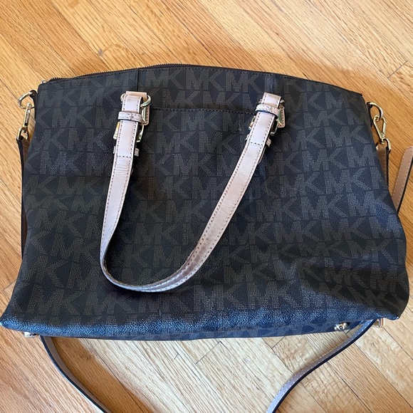 Michael Kors Tote - Picture 4 of 5